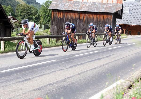 Bottoli Nordelettrica Ramonda has a very strong team at the Giro Ciclistico della Valle d'Aosta Mont Blanc.
