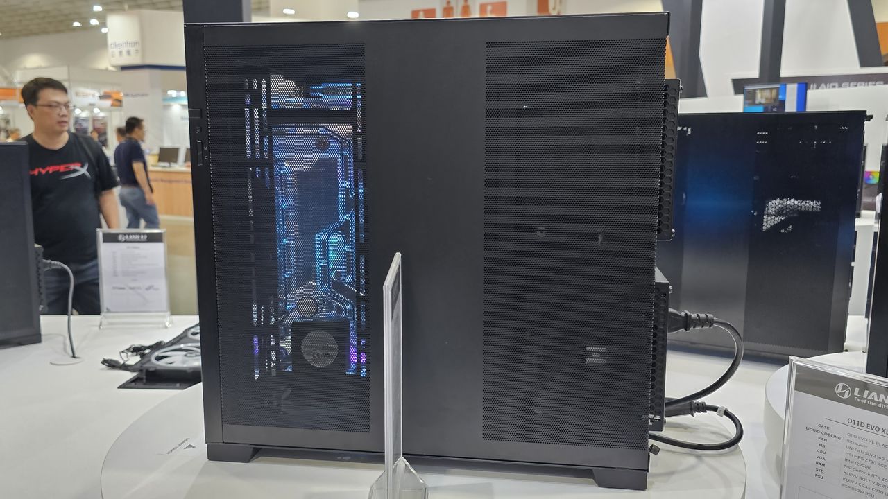 O11D EVO RGB