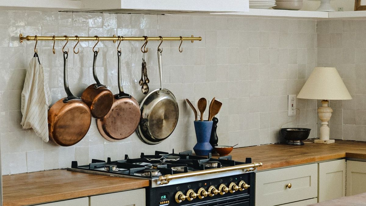 9 life-changing lessons I learned decorating my tiny kitchen |