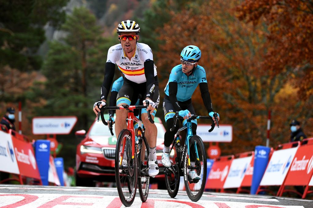 VINUESA SPAIN OCTOBER 22 Arrival Luis Leon Sanchez Gil of Spain and Astana Pro Team Gorka Izagirre Insausti of Spain and Astana Pro Team during the 75th Tour of Spain 2020 Stage 3 a 1661km stage from Lodosa to La Laguna Negra Vinuesa 1735m lavuelta LaVuelta20 La Vuelta on October 22 2020 in Vinuesa Spain Photo by David RamosGetty Images
