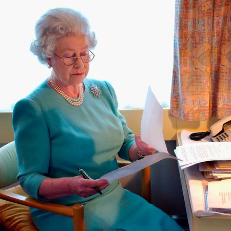 Queen Elizabeth desk