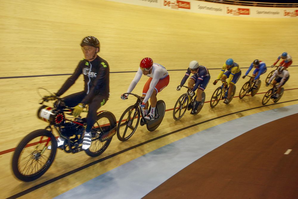 The Keirin is underway