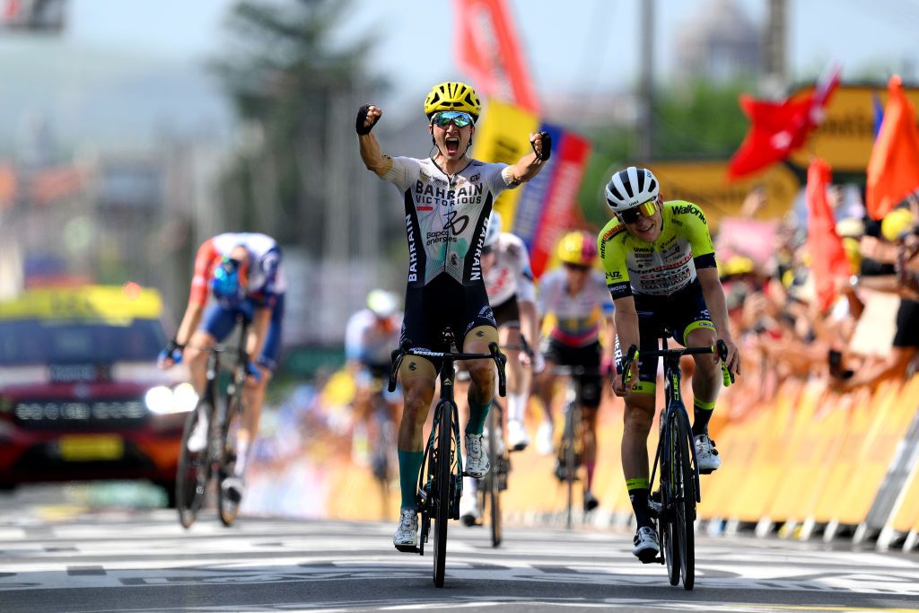 ISSOIRE FRANCE JULY 11 Pello Bilbao of Spain and Team Bahrain Victorious celebrates at finish line as stage winner ahead of Georg Zimmermann of Germany and Team IntermarchCircusWanty during the stage ten of the 110th Tour de France 2023 a 1672km stage from Vulcania to Issoire UCIWT on July 11 2023 in Issoire France Photo by David RamosGetty Images