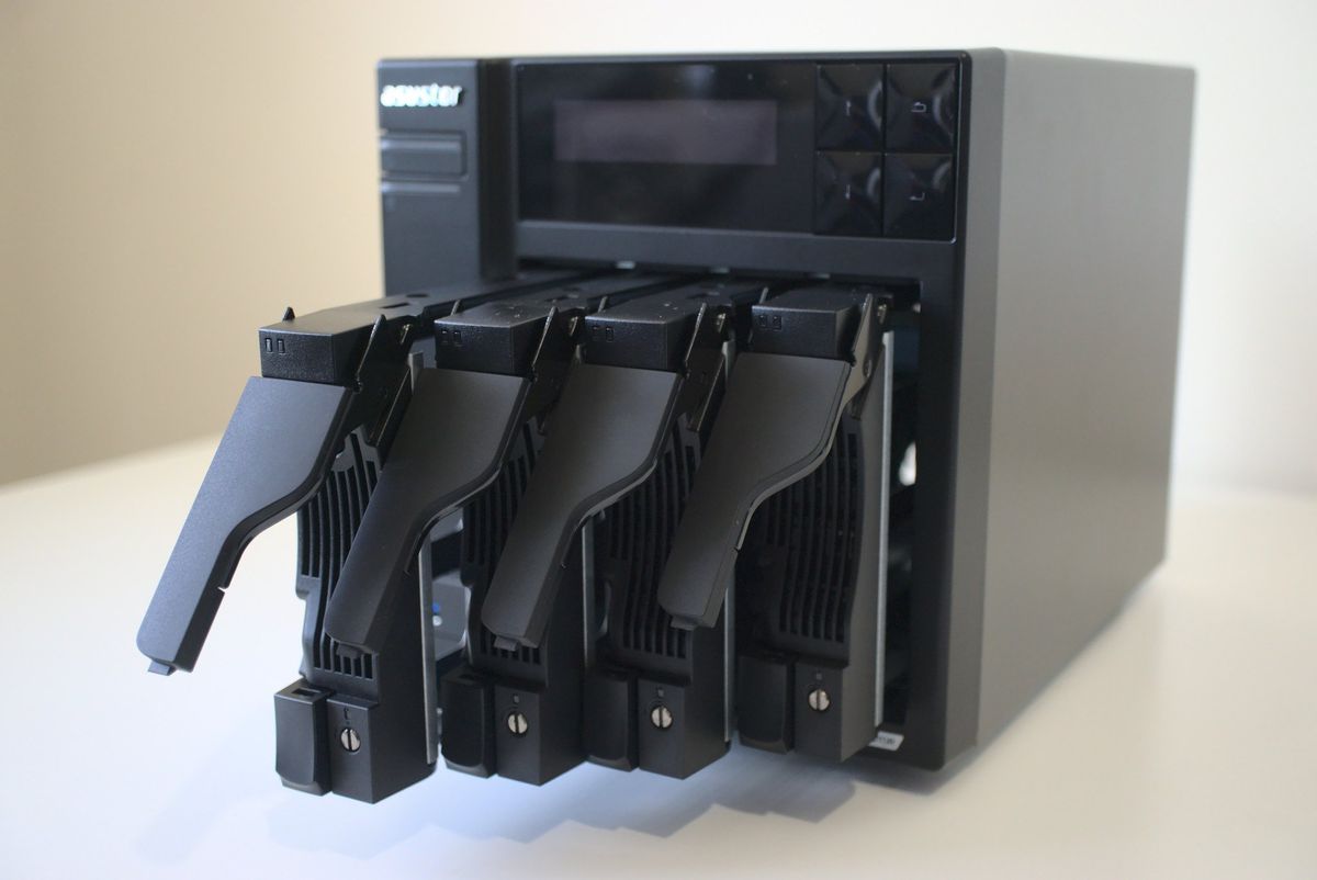 ASUSTOR LOCKERSTOR 4 AS6604T