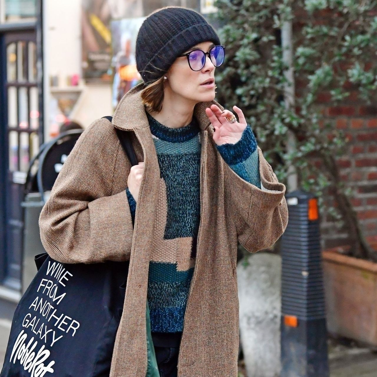 Chic Londoners Know This Denim Trend Goes Perfectly With Flat Boots—See How Keira Knightley Styled It