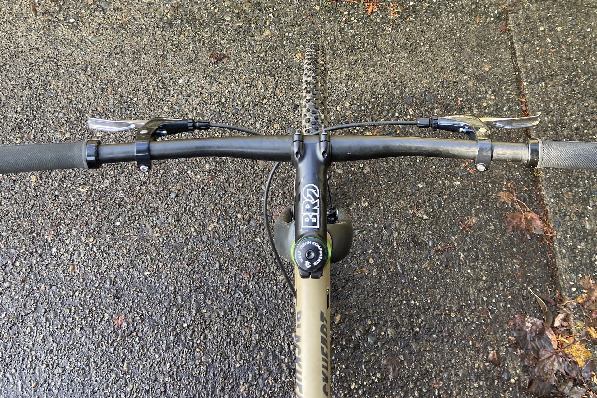 Tyler Boucher's flat bar gravel bike - a BlackHeart Allroad AL