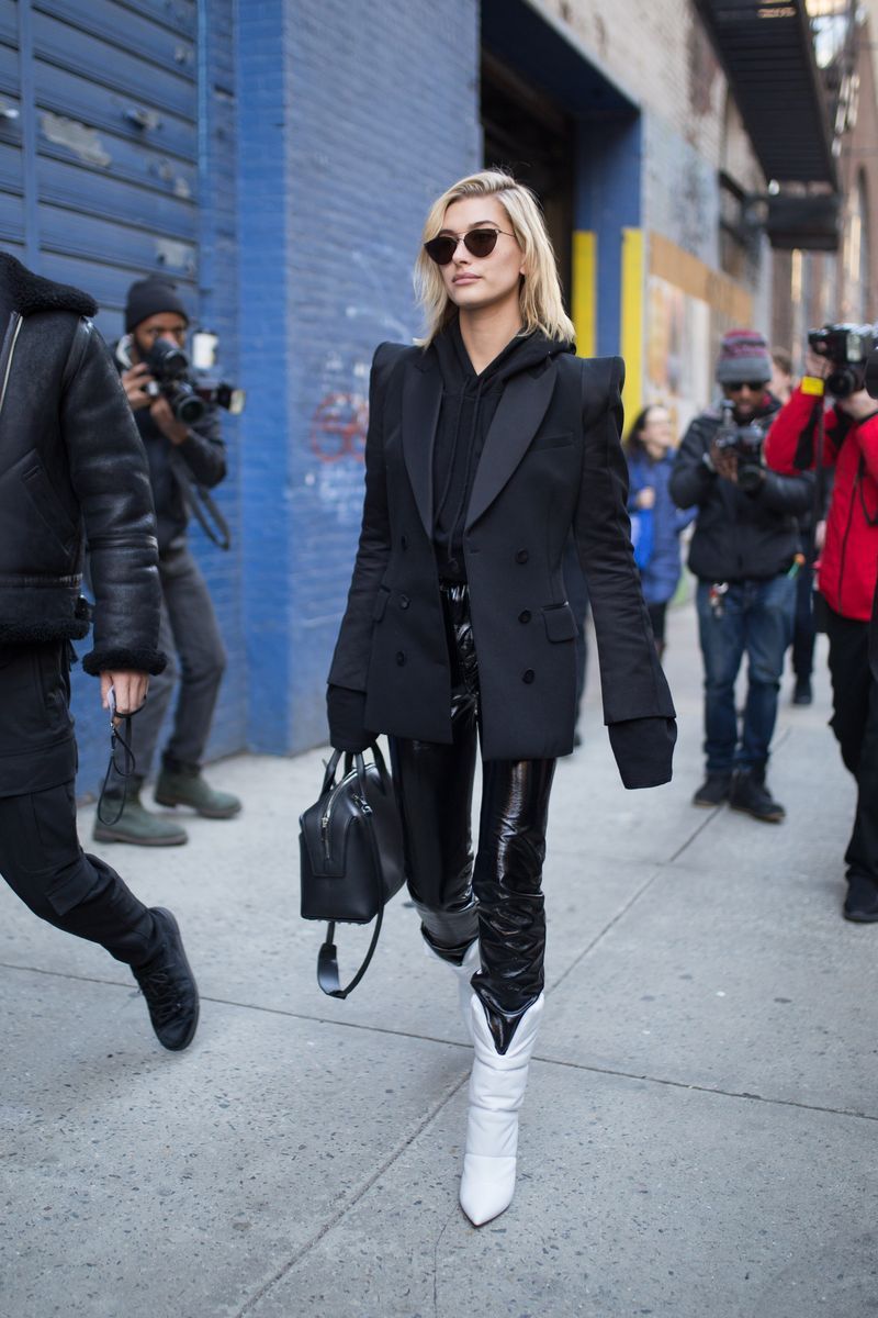 Street fashion, Fashion, Clothing, Snapshot, Eyewear, Standing, Footwear, Sunglasses, Outerwear, Jeans,