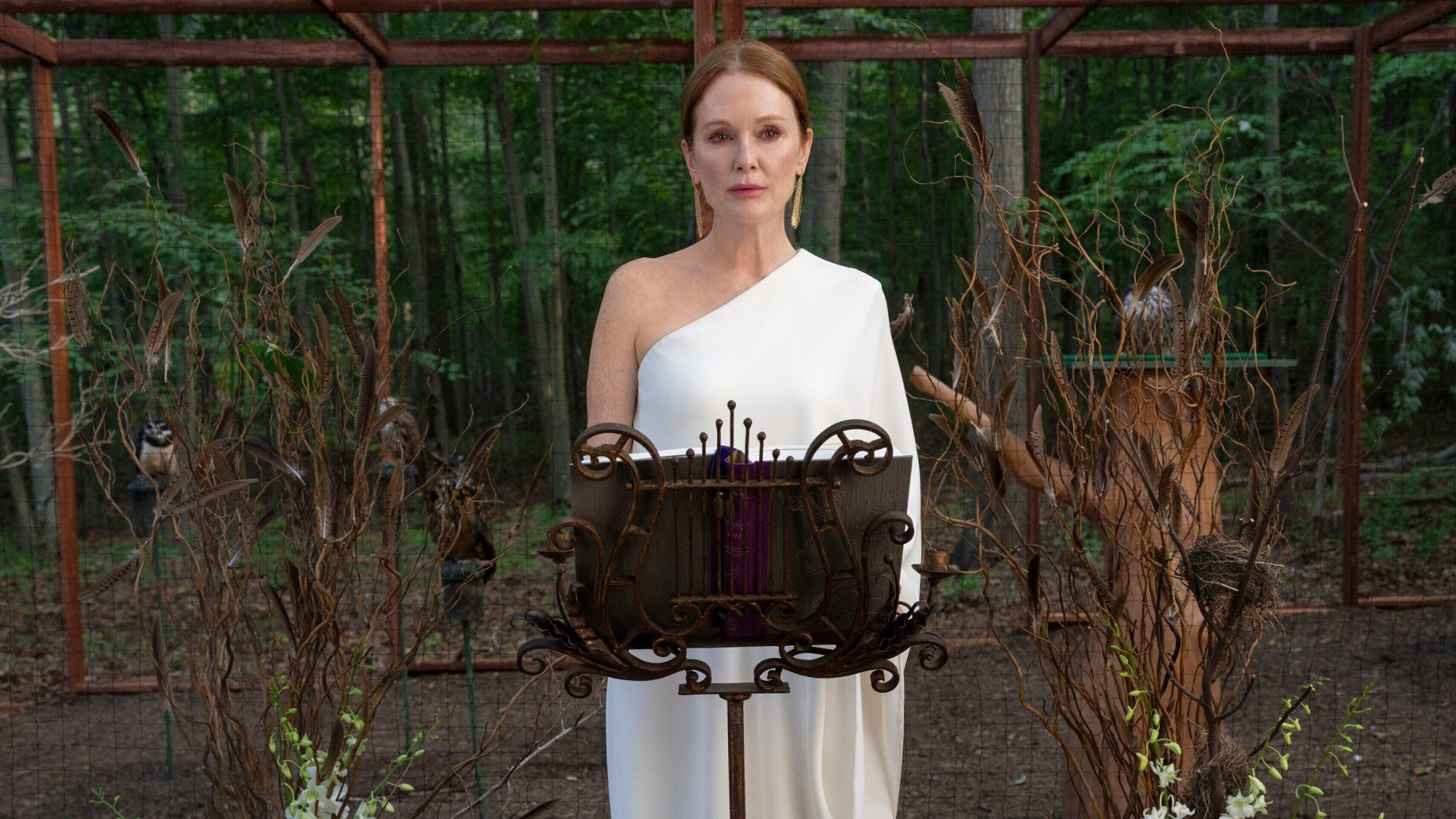 Julianne Moore in Sirens.