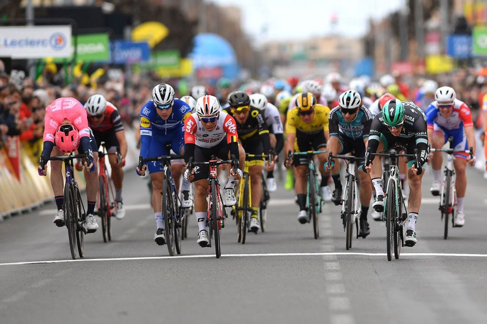 Sam Bennett (Bora-Hansgrohe) was too quick for Caleb Ewan (Lotto Soudal) on stage 3 of Paris-Nice