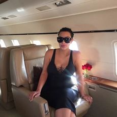 kim kardashian private jet