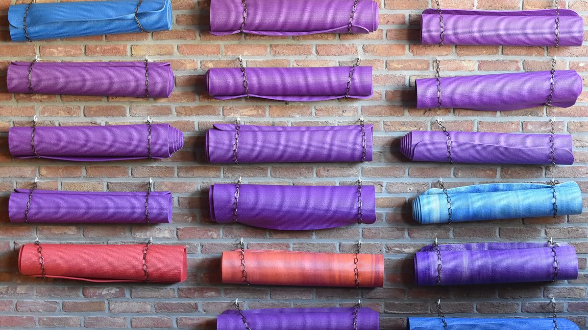 Best Yoga Mat 2020 Master Your Poses With The Best Yoga Mats From