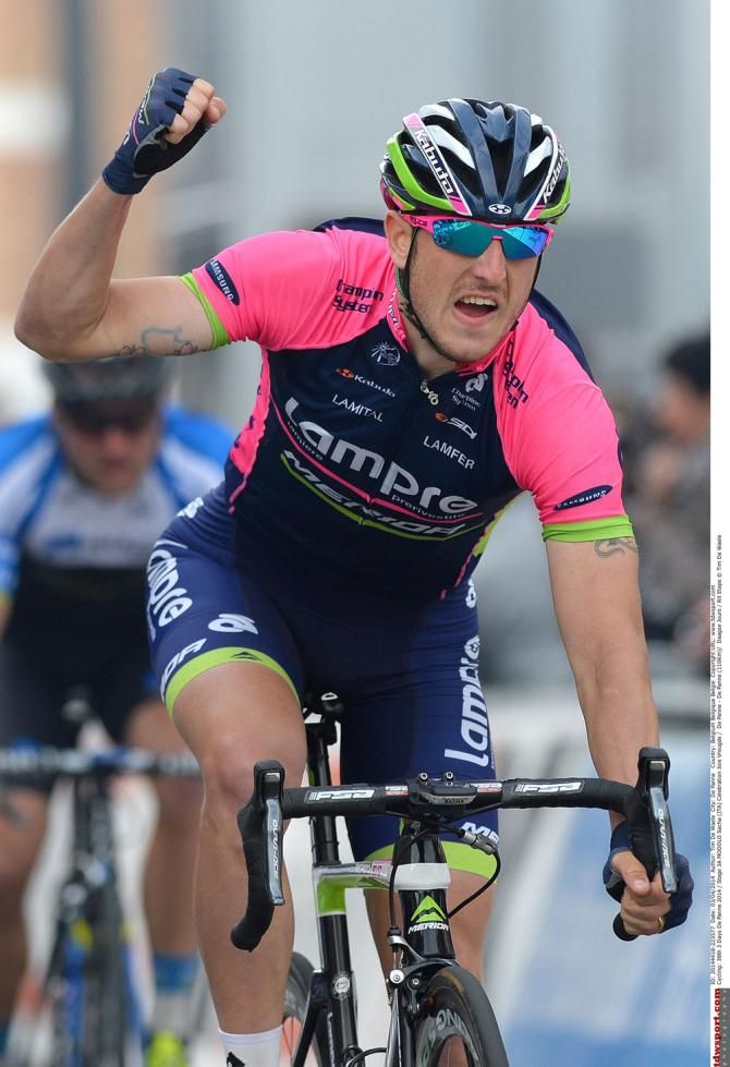 Sacha Modolo (Lampre-Merida) wins for the second day in a row