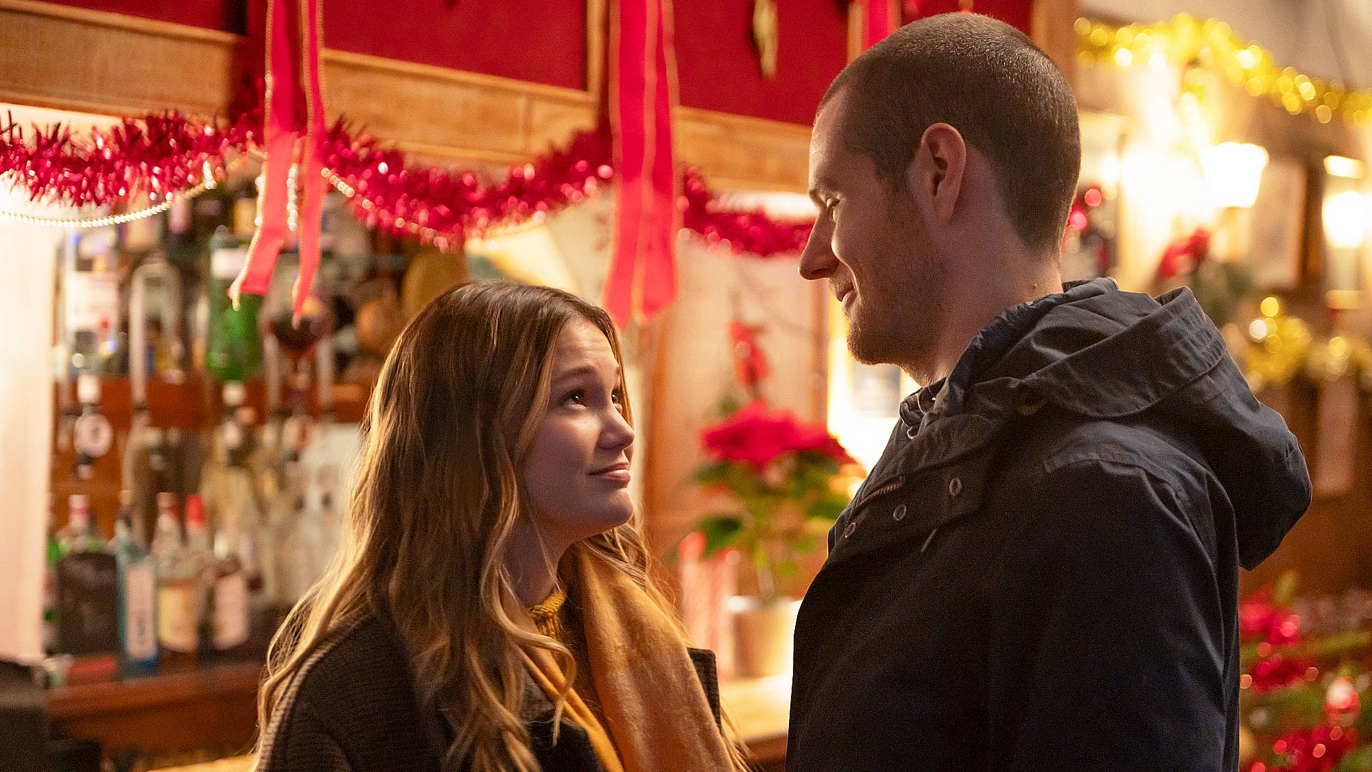 Olivia Holt as Sophia and Connor Swindells as Nick in &quot;Jingle Bell Heist&quot; on Netflix