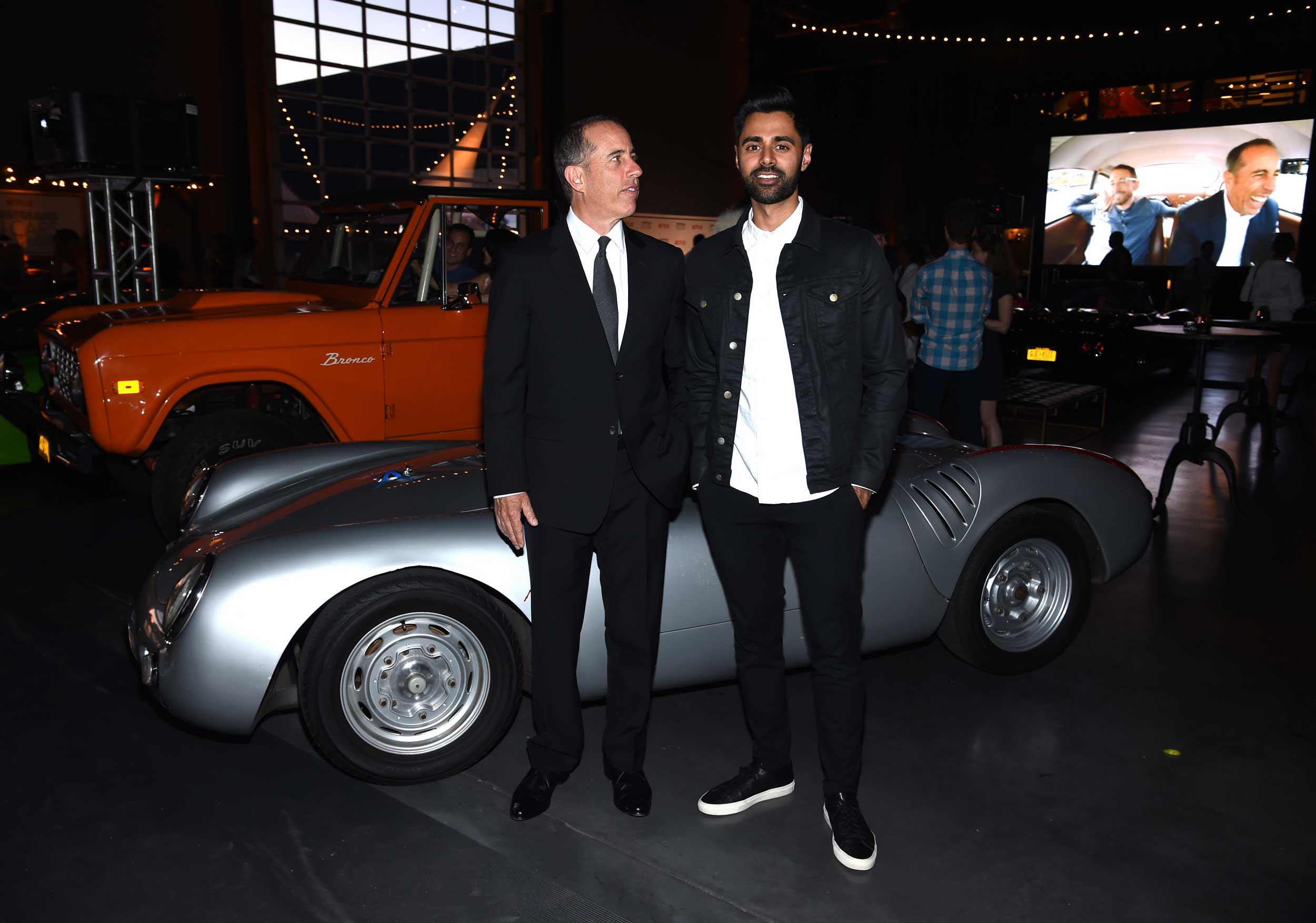 Schmooze-D-Comedians-Cars-Coffee