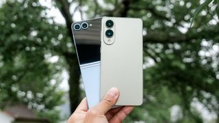 Galaxy S25 Edge vs Galaxy Z Flip 6.