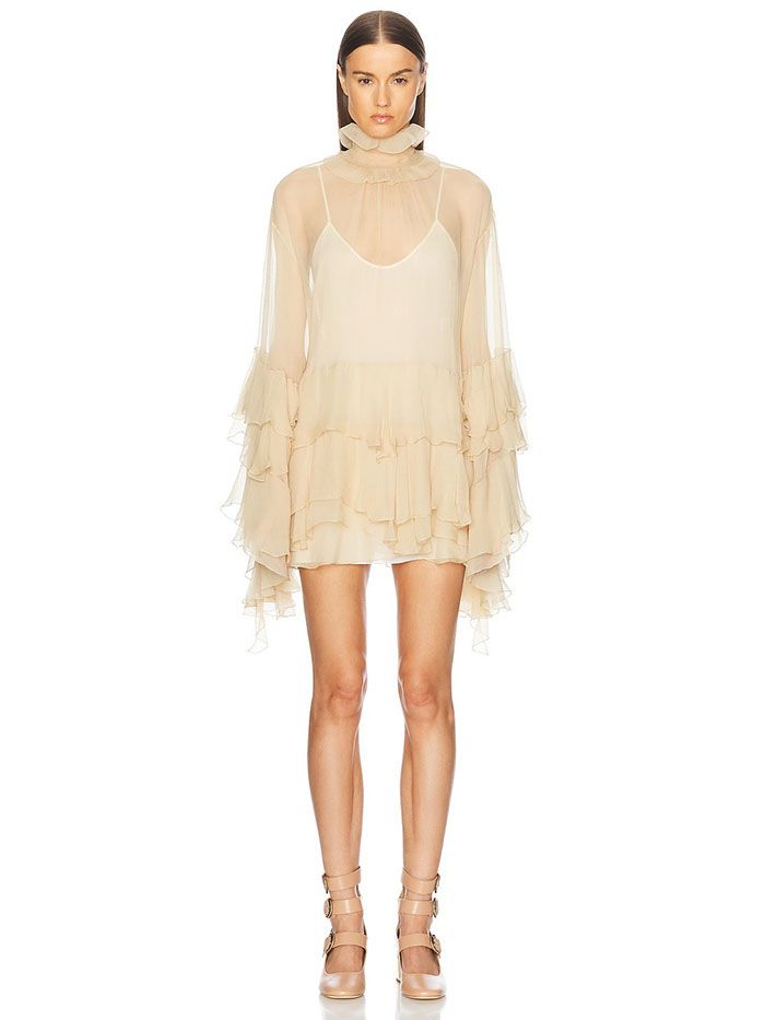 Wofgy9r8zS2QPxx69SG4QT-320-80 7 人のファッション関係者に、クローゼットの中で最も物議を醸したもの - こぼれたものを教えてもらいました