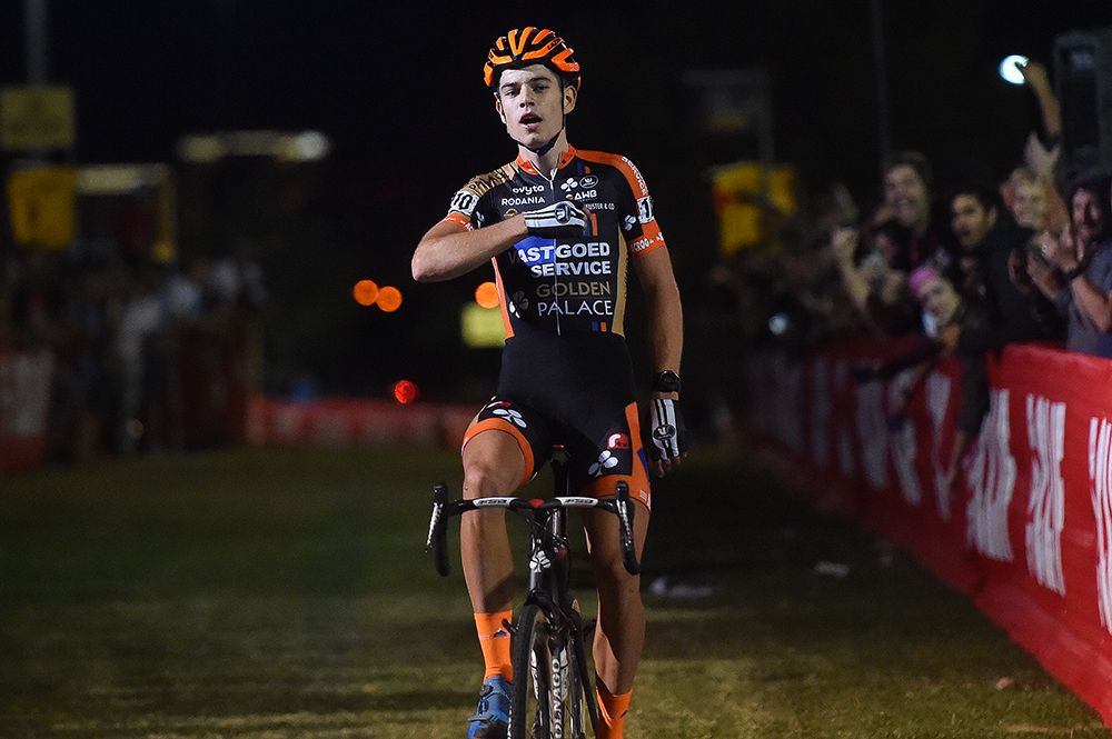 Wout Van Aert celebrating his victory