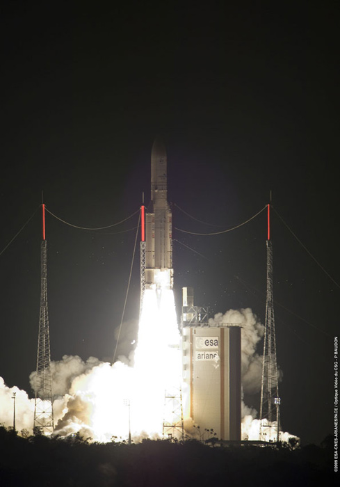 Ariane 5 Rocket Launches Satellite Duo for Japan, Australia