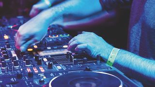 Best beginner DJ controllers: Hands on a DJ controller