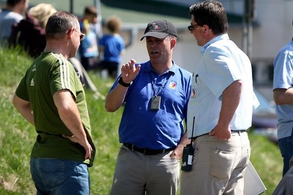 The race jury has a discussion.