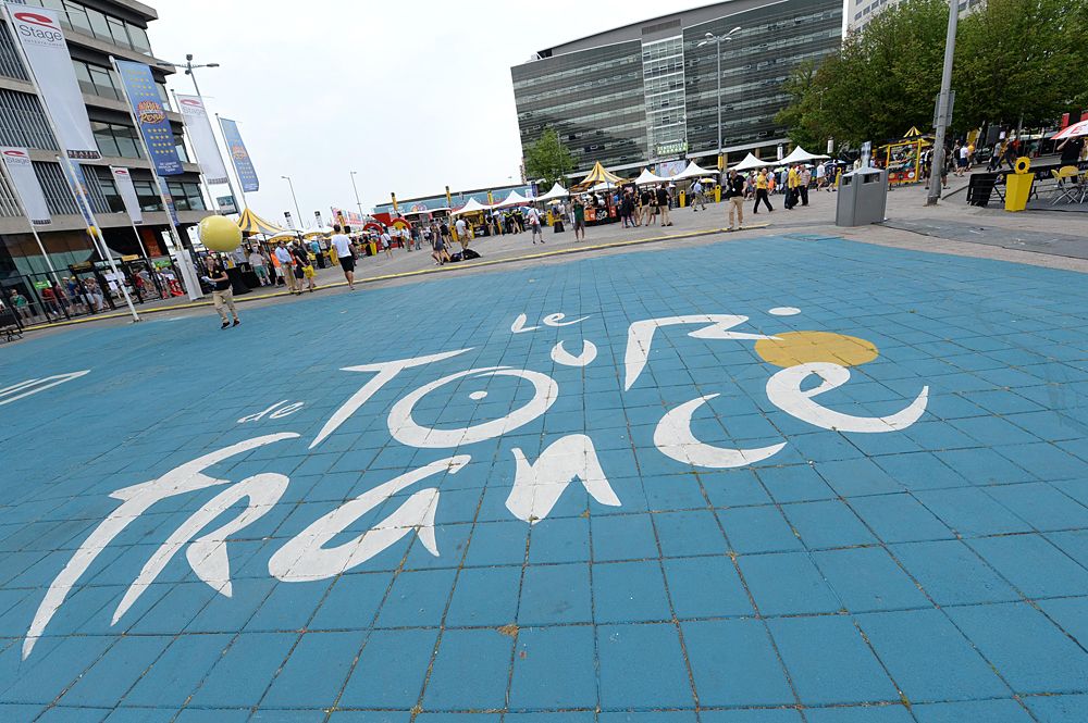 The start of stage 2 of the Tour de France in Utrecht