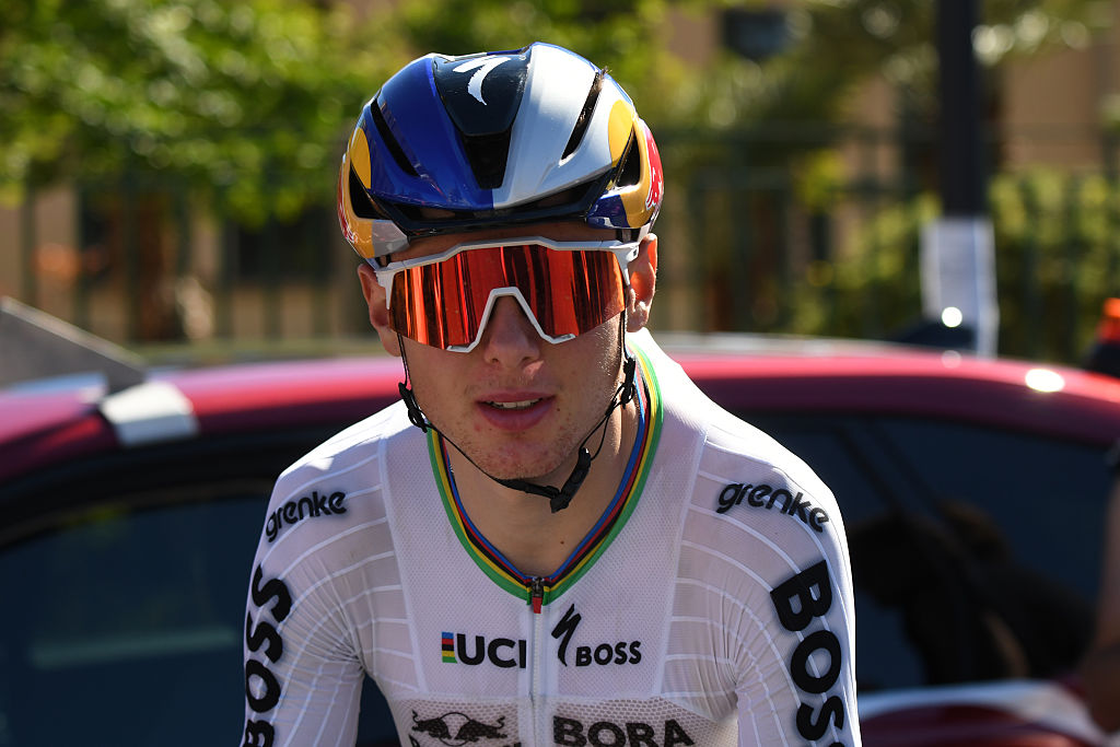 Lorenzo Finn closeup before a stage of the Giro Next Gen