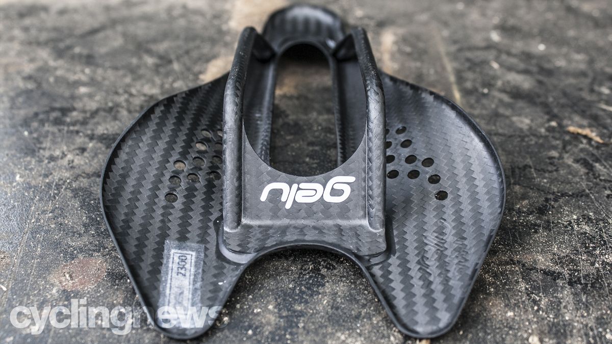 Gelu K-3 Carbon saddle