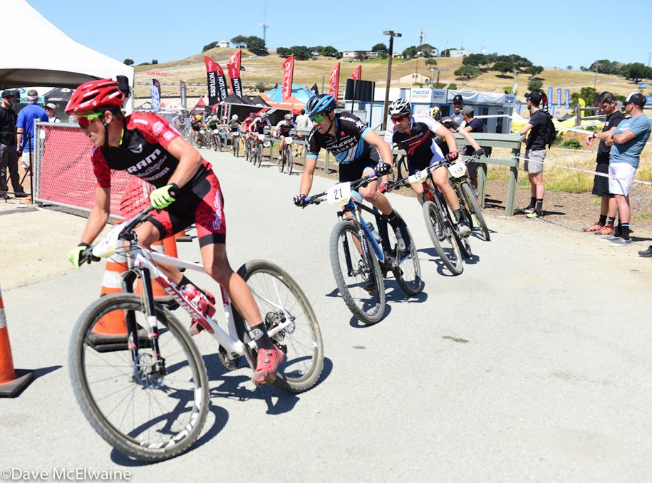 Russell Finsterwald (SRAM) leading Fernando Paez (Raleigh Clement)