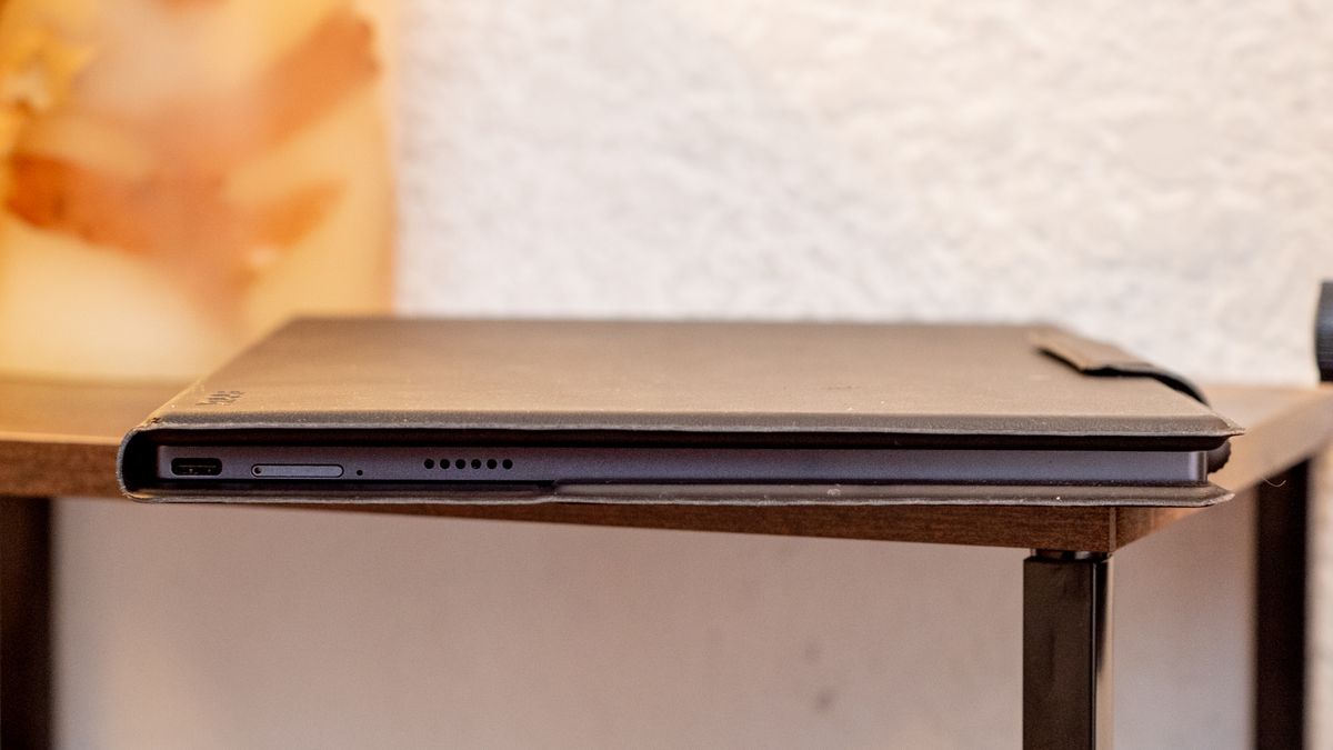 Onyx Boox Tab Ultra in keyboard case, closed