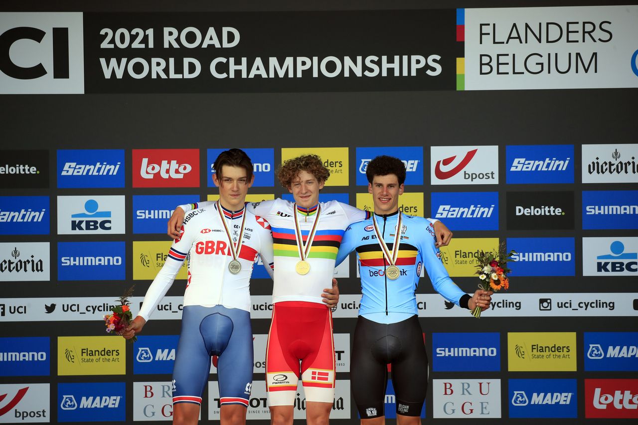 2021 UCI Road World Championships Flanders Men Junior Time Trial - Knokke Heist - Bruges 23,3 km - 21/09/2021 - Joshua Tarling (GBR) - Gustav Wang (DEN) - Alec Segaert (BEL) - photo Luca Bettini/BettiniPhoto&Acirc;&copy;2021