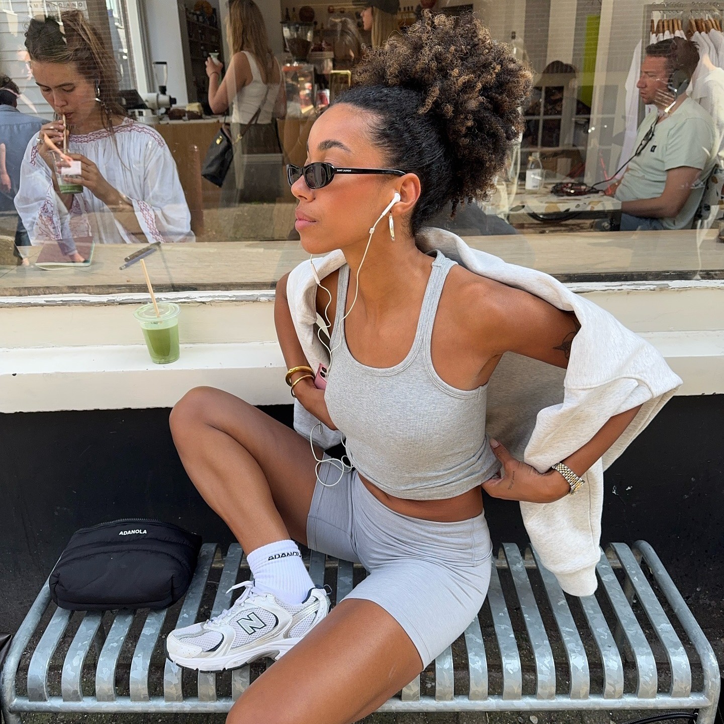 Photo of creator @amaka.hamelijnck wearing activewear 