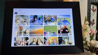 Aeezo 10.1-inch digital picture frame showing gallery option