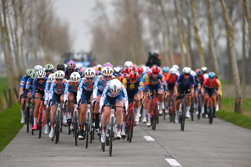 Kool comes up quick in Traditional Brugge-De Panne dash regardless of polished lead-out