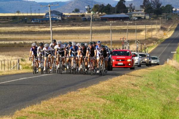 The lead break closes in on the finishing circuit in Pittsworth