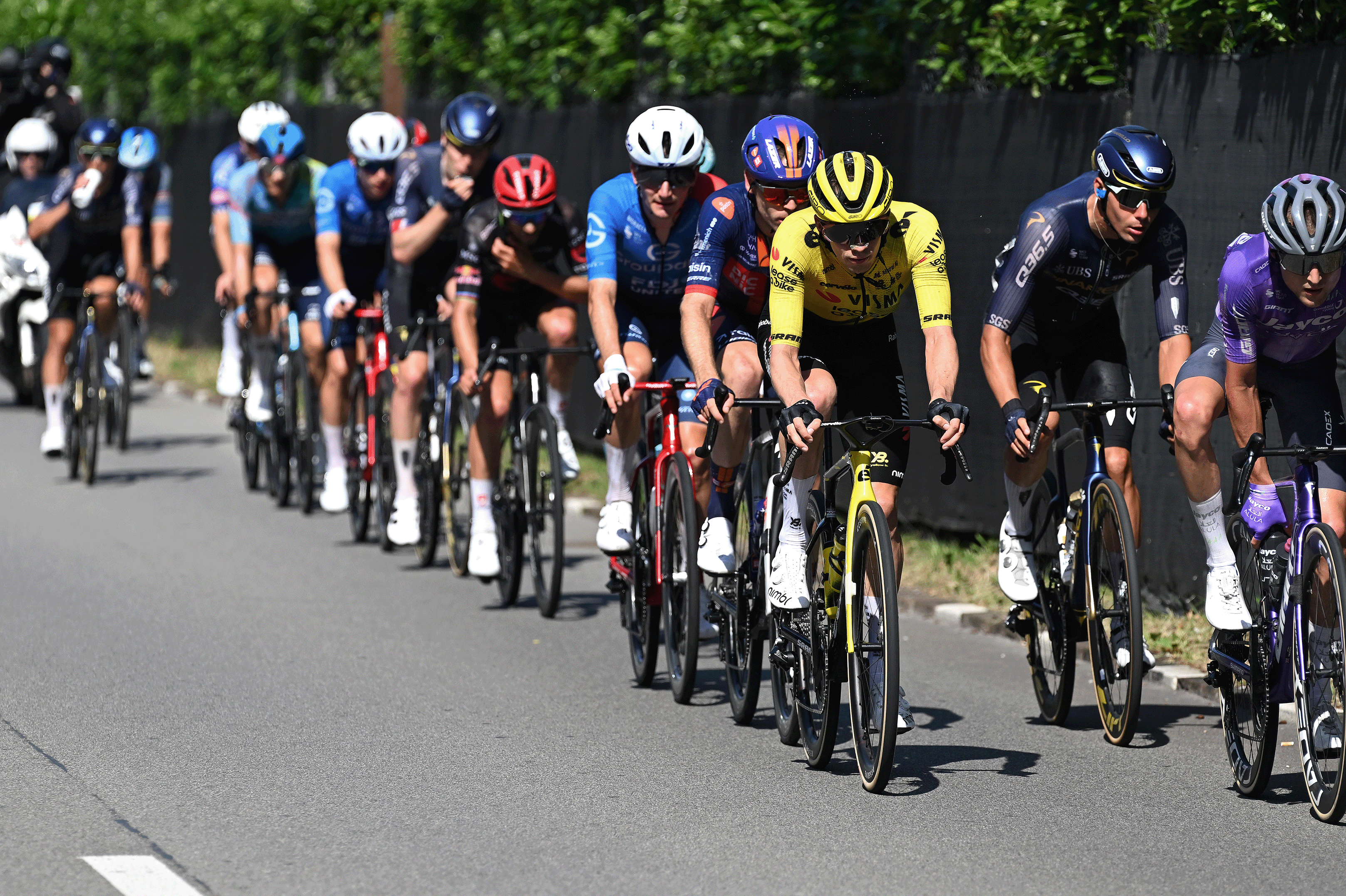 Tour de Suisse Men stage 2 LIVE: Breakaway reaches punchy finale with lead intact, but Pogačar's UAE team are chasing them down quickly