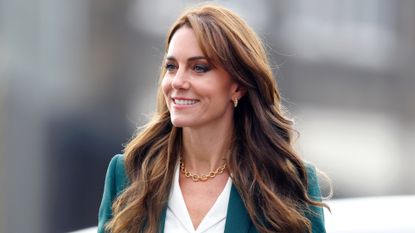 Kate Middleton Gets Effortlessly Chic in Aquazzura 'Bow Tie' Pumps