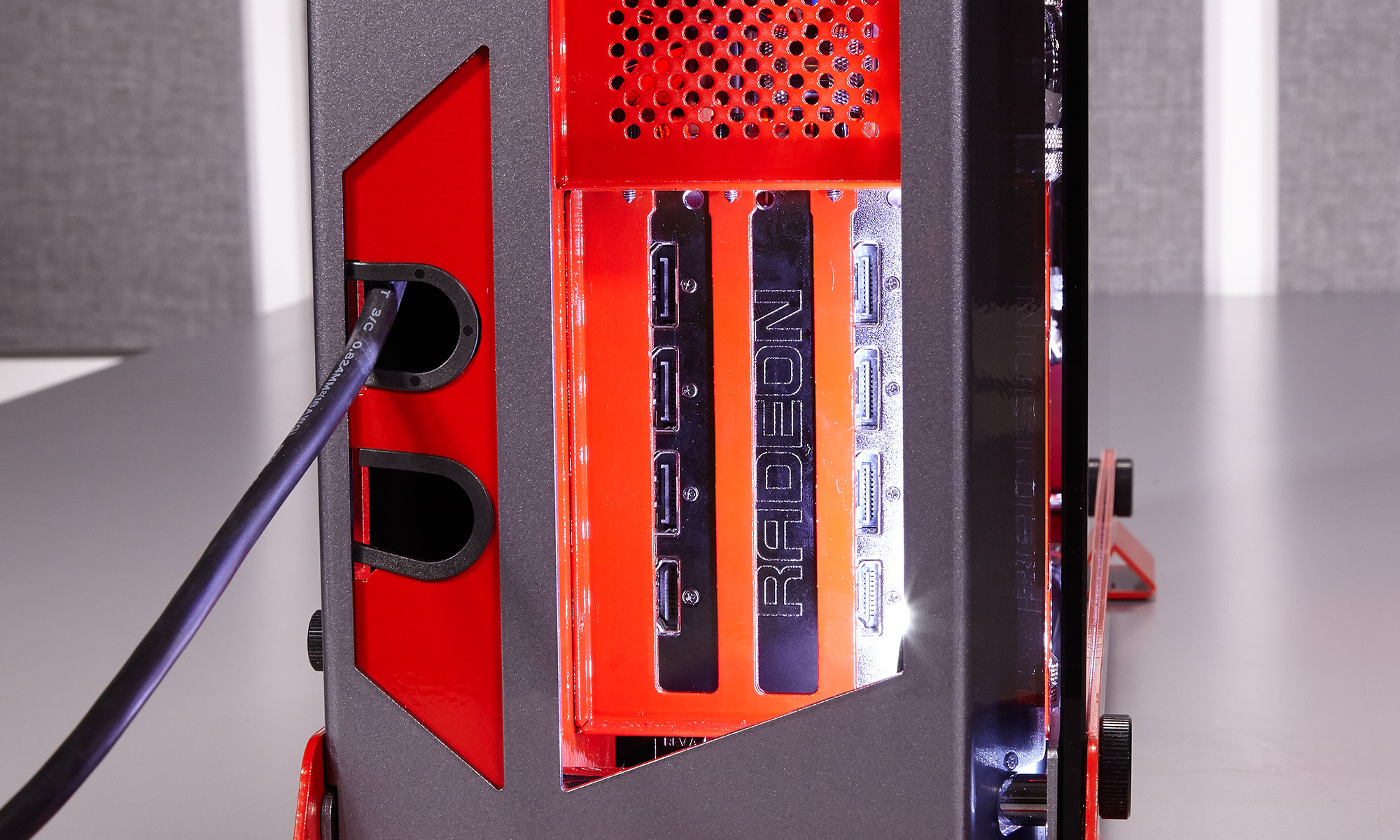 Maingear F131 Review: $10,000 of PC Gaming Greatness | Tom's Guide