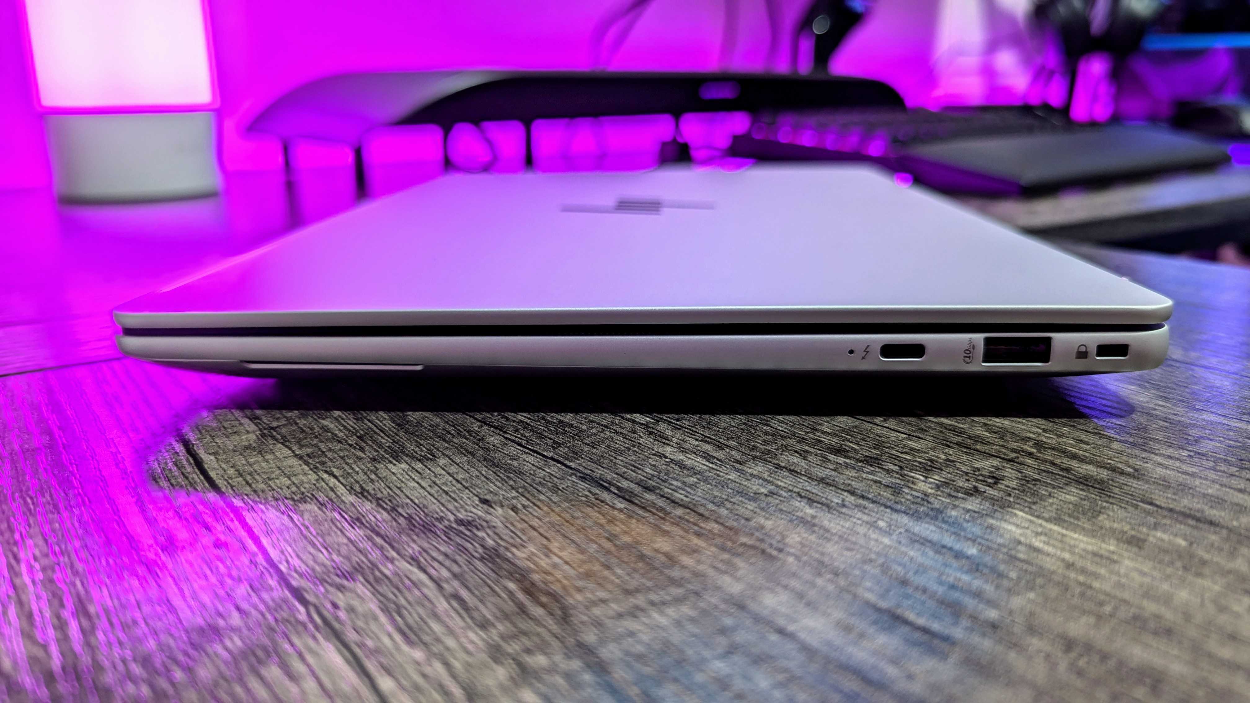 Image of an early pre-production sample of the HP EliteBook X 14 (G1a).