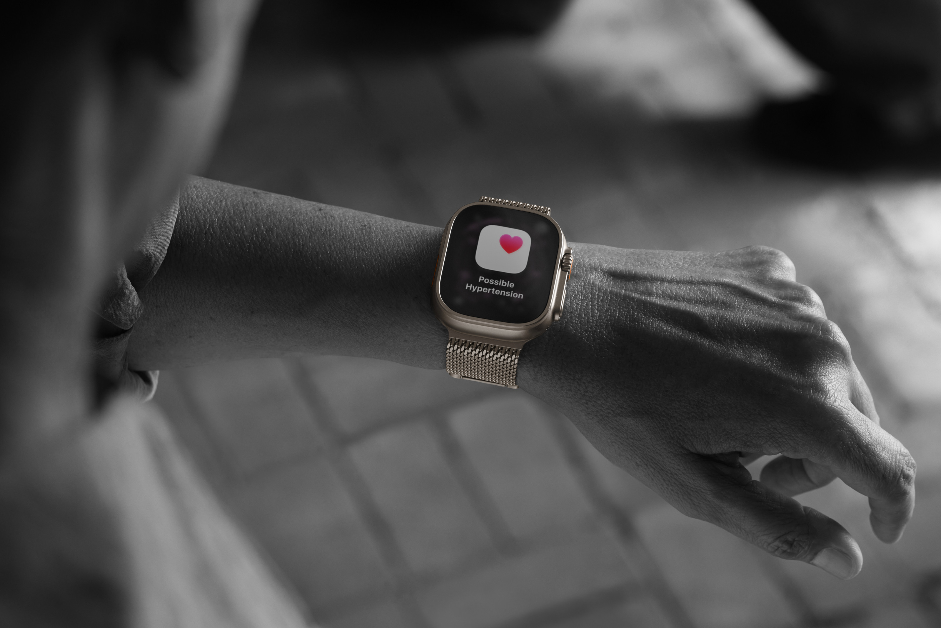 Apple Watch Ultra 3 hypertension notification