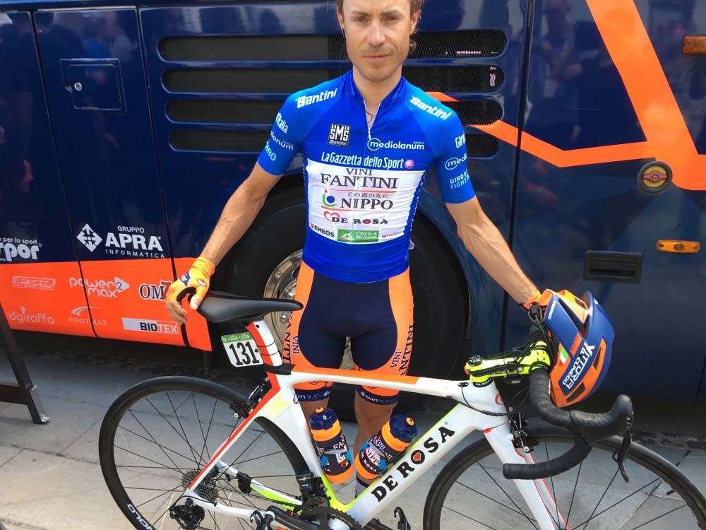 Damiano Cunego with his special SK De Rosa Pininfarina