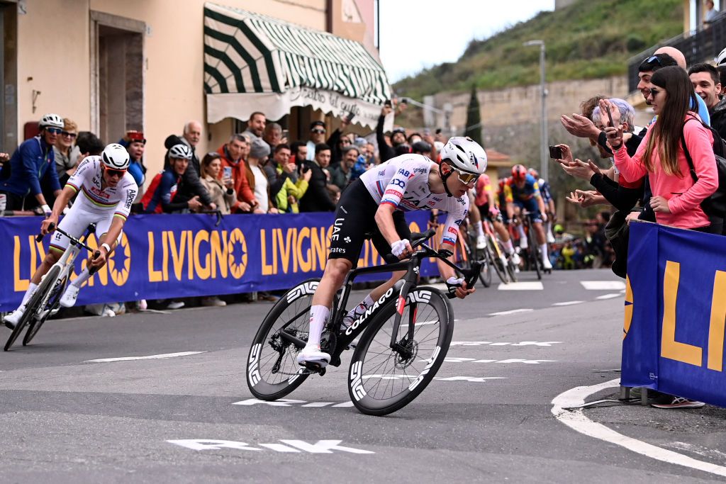 2024 Milan-San Remo: Pogačar descends the Poggio