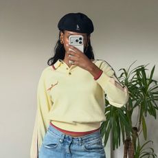 women wearing spring hat trends