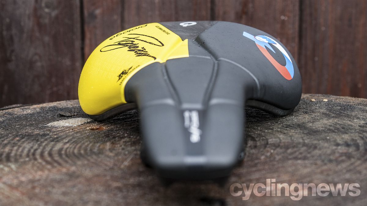 Tadej Pogacar Prologo Scratch M5 carbon saddle