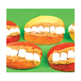 Halloween - Spooky Apple Teeth