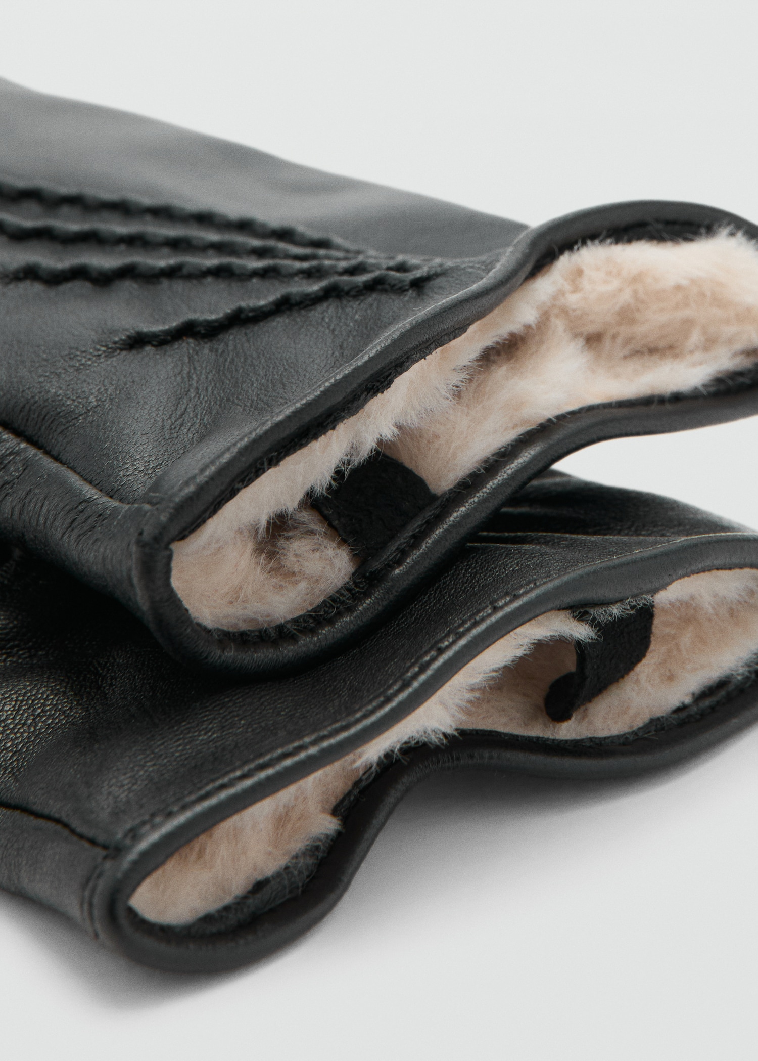 Leather Gloves - Women | Mango United Kingdom