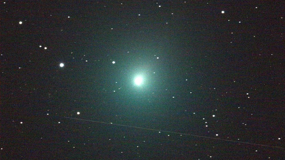 Newfound Comet ATLAS is getting really bright, really fast | Live Science