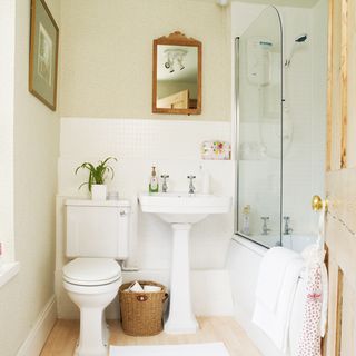 bathroom with basin