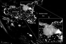 Mount Etna erupting on Feb. 23, 2021, as seen by VIIRS on NOAA-20. 