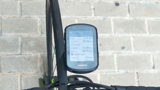 garmin edge 540 cycling computer mounted to a disc brake road bike and sat on an outfront style mount