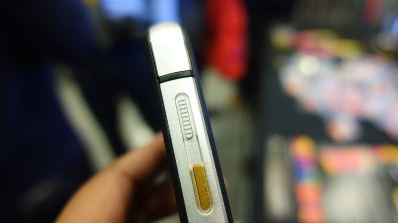 CAT S60